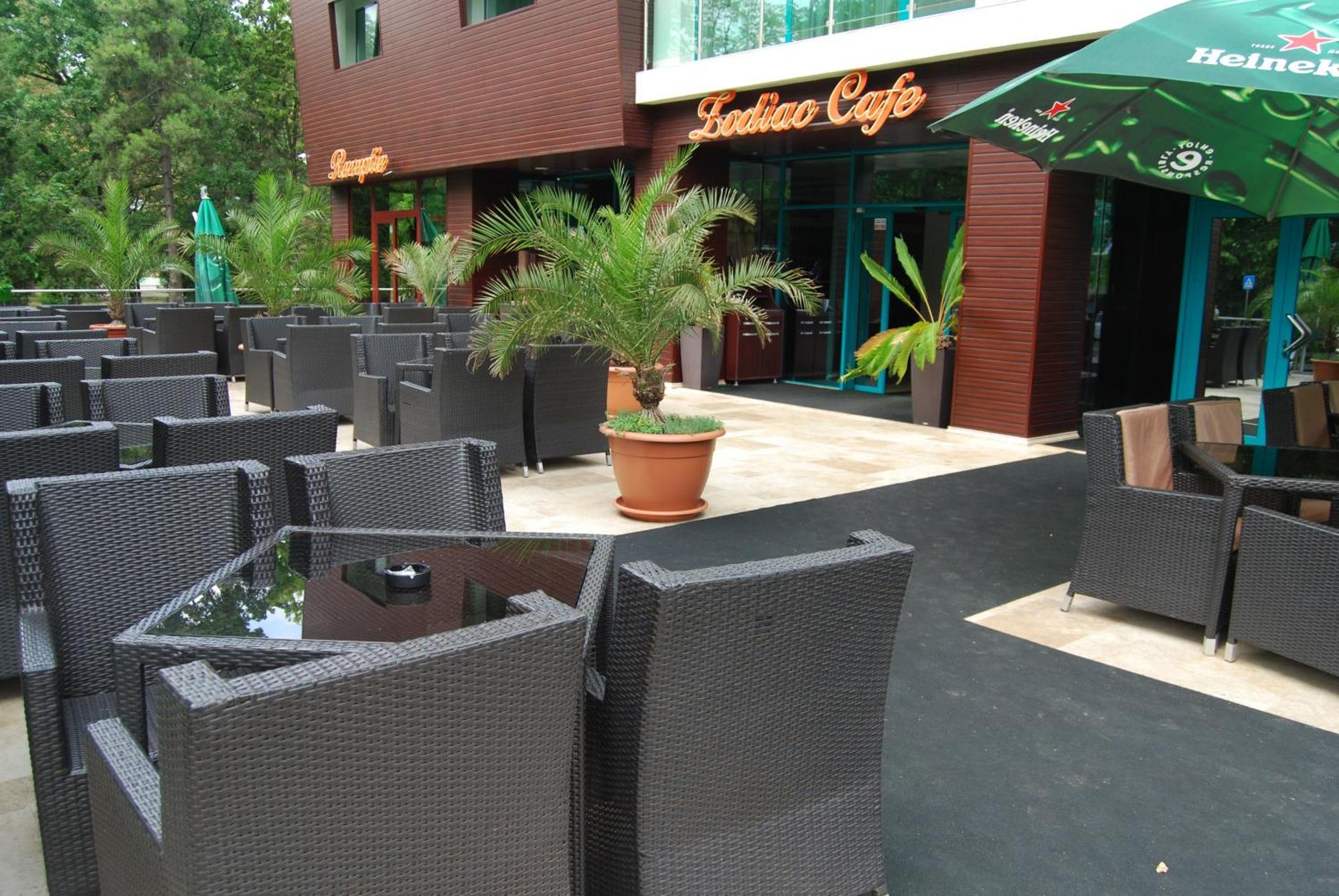 Hotel Zodiac Constanţa Exterior foto
